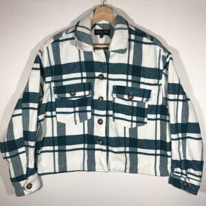 Love Tree Women's Small Plaid Heavy Flannel Long Sleeve Button Up Crop Top Shirt